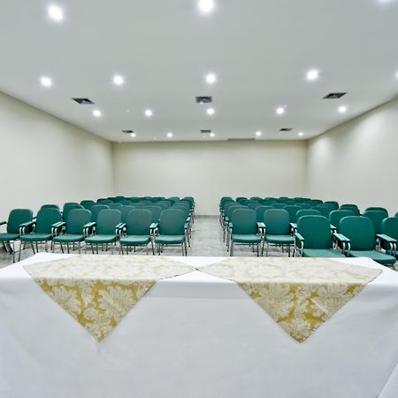 Hotel Golden Park Curitiba By Nacional Inn Kültér fotó