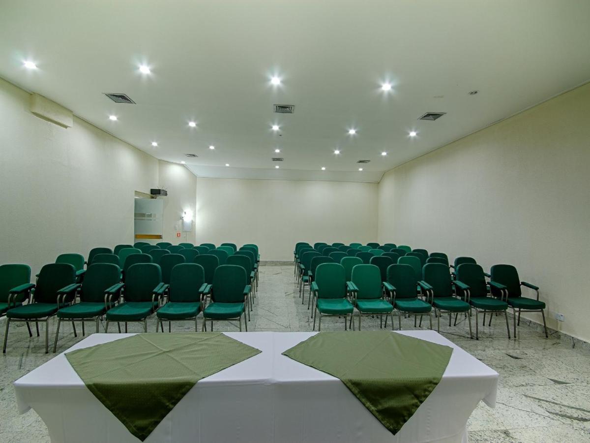 Hotel Golden Park Curitiba By Nacional Inn Kültér fotó