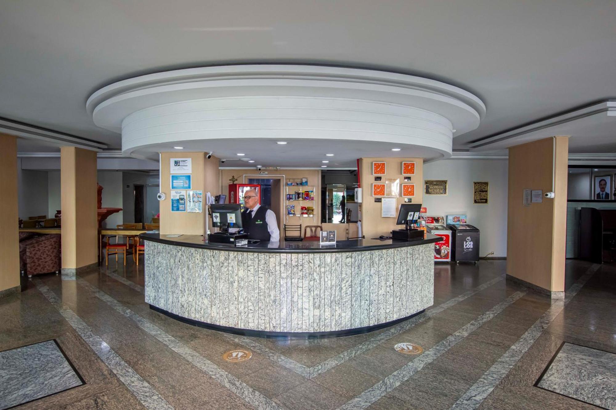 Hotel Golden Park Curitiba By Nacional Inn Kültér fotó