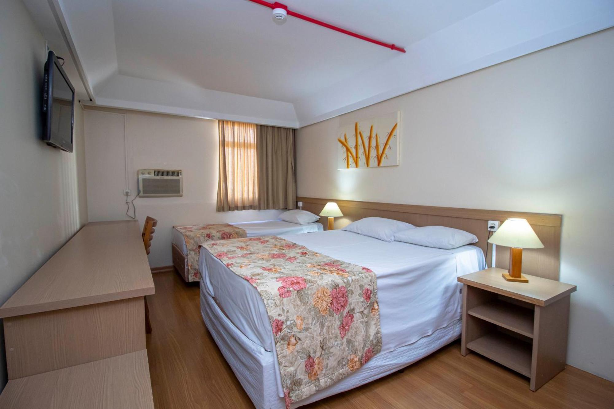 Hotel Golden Park Curitiba By Nacional Inn Kültér fotó