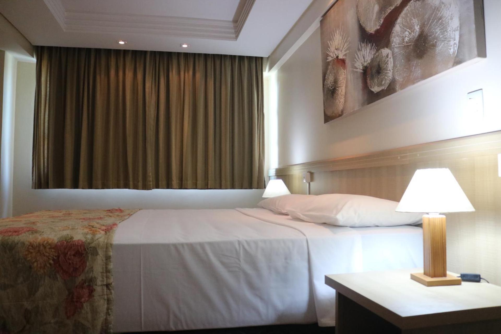 Hotel Golden Park Curitiba By Nacional Inn Kültér fotó