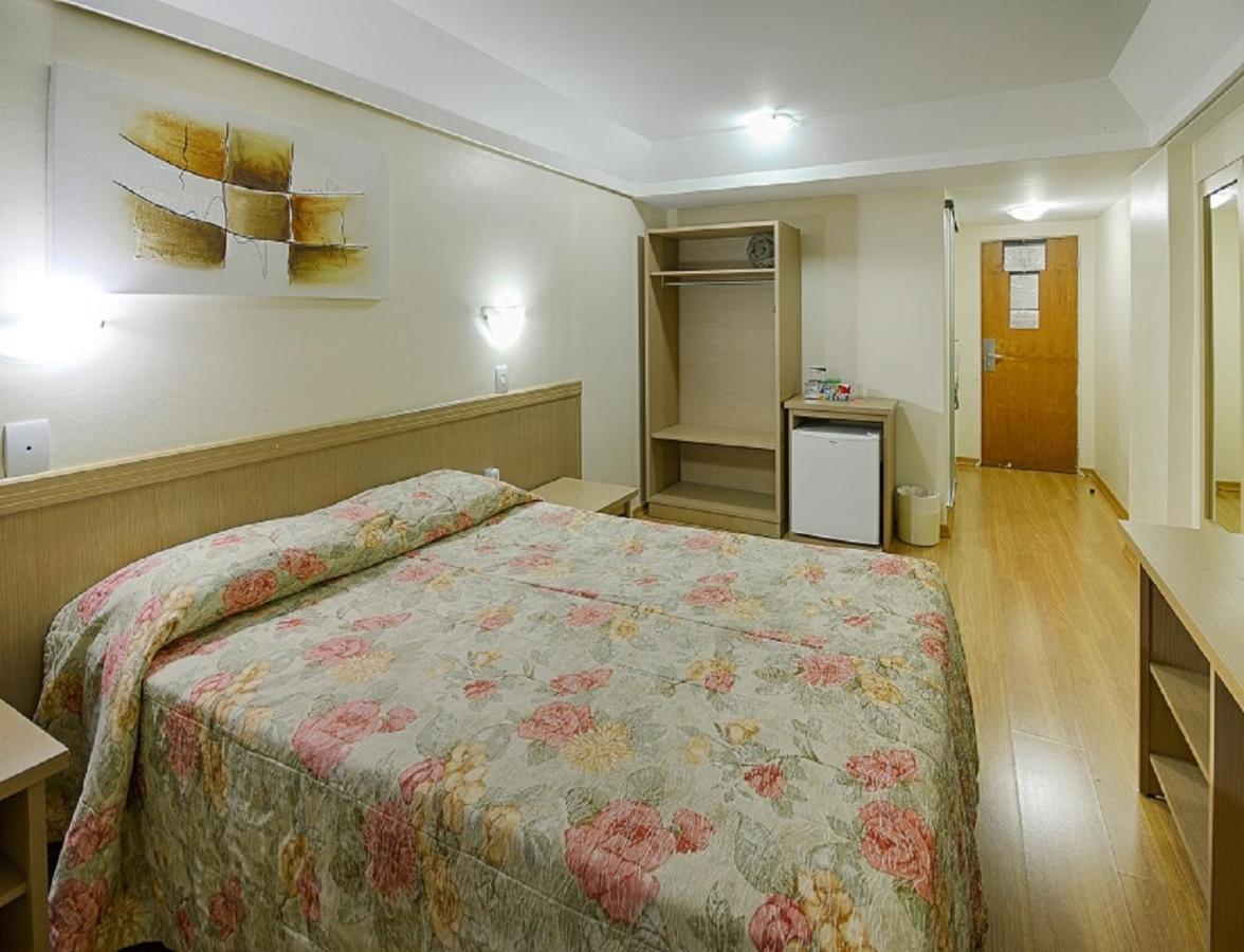 Hotel Golden Park Curitiba By Nacional Inn Kültér fotó